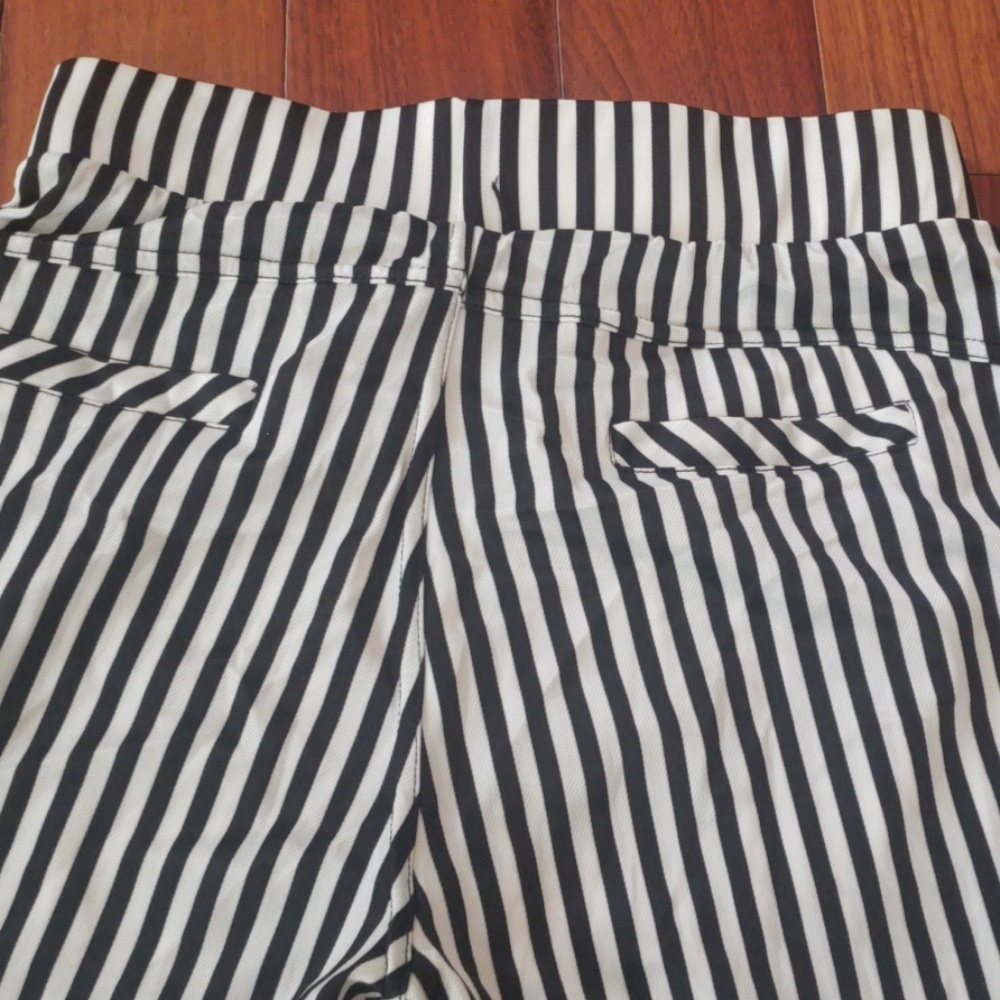 Dress pants - Picture 3 of 3